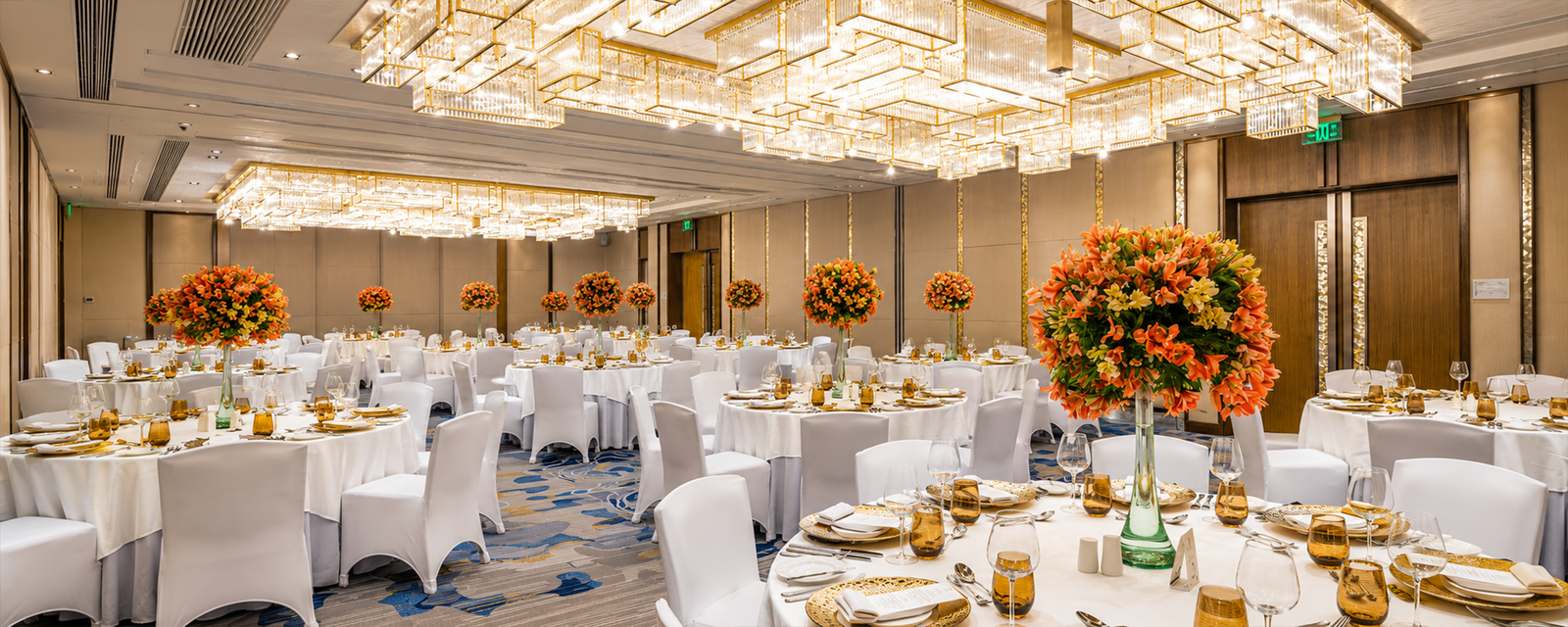 Glass vessels, candlelight, and table details for rooms that feel instantly composed.